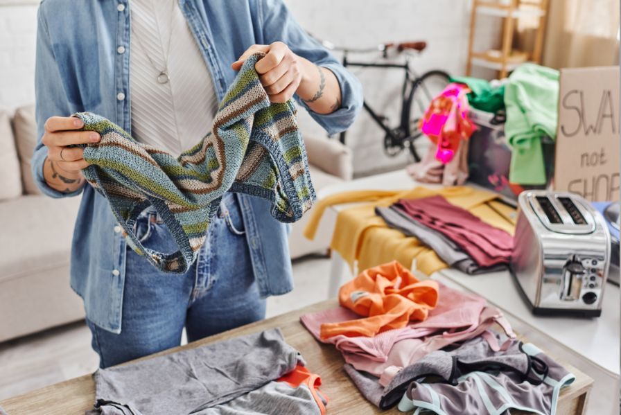 Consejos prácticos para reciclar tu ropa sin tirarla