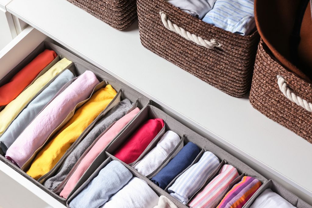 Cambio de armario en otoño: consejos prácticos para cuidar tu ropa